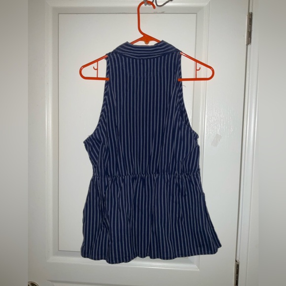 Top - Picture 4 of 4